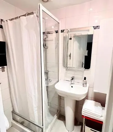 Umbaa - Cute Appartement *